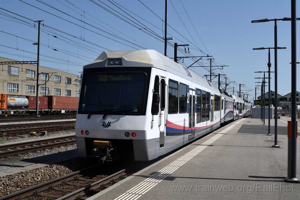 9693-0023-020525.jpg - AVA ABt 59 / Aarau (Torfeld) 2.5.2025