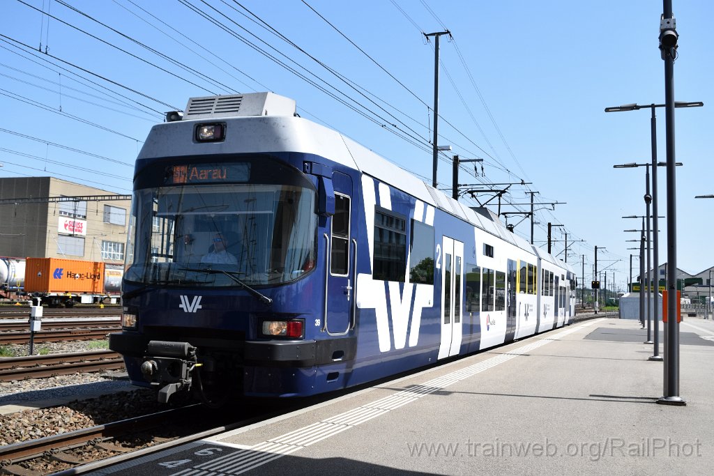 9693-0044-020525.jpg - AVA ABe 4/8 39 / Aarau (Torfeld) 2.5.2025