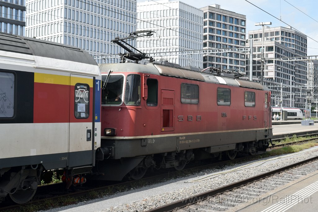 9707-0034-040525.jpg - SBB-CFF Re 4/4" 11304 / Zürich HB 4.5.2025