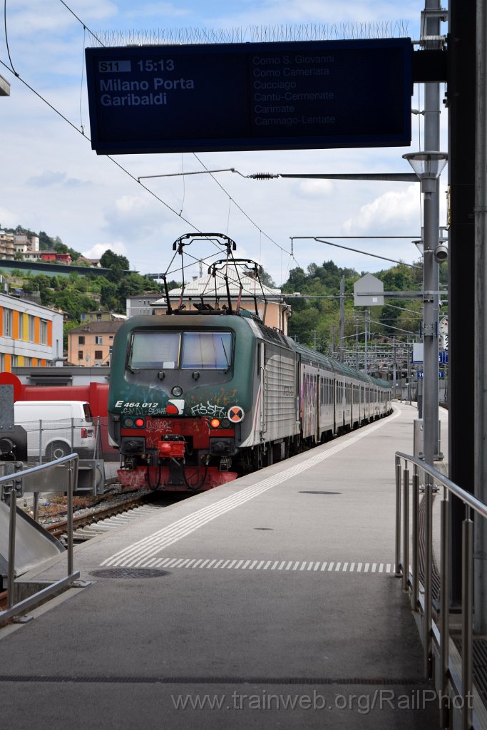 9735-0029-140525.jpg - Trenord E 464.012 / Chiasso 14.5.2025