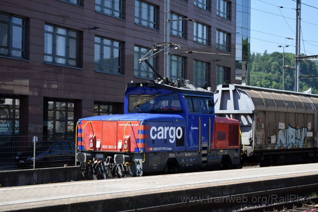 9746-0048-150525.jpg - SBB-CFF Eem 923.021-0 "Tourbillon" / Olten 15.5.2025
