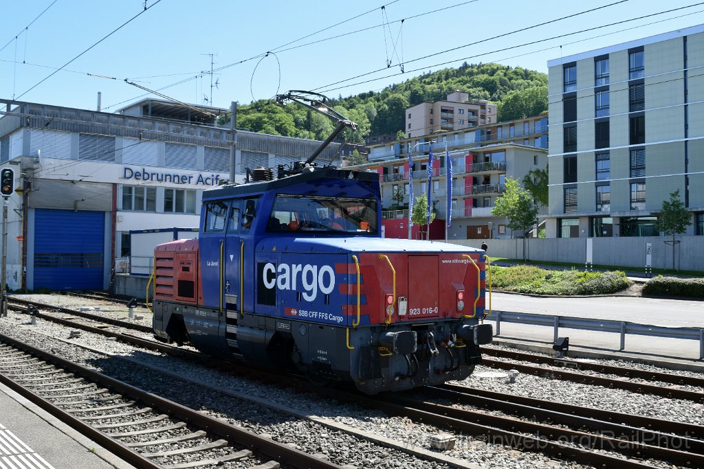 9754-0005-160525.jpg - SBB-CFF Eem 923.016-0 "Le Jorat" / St.Gallen-Haggen 16.5.2025