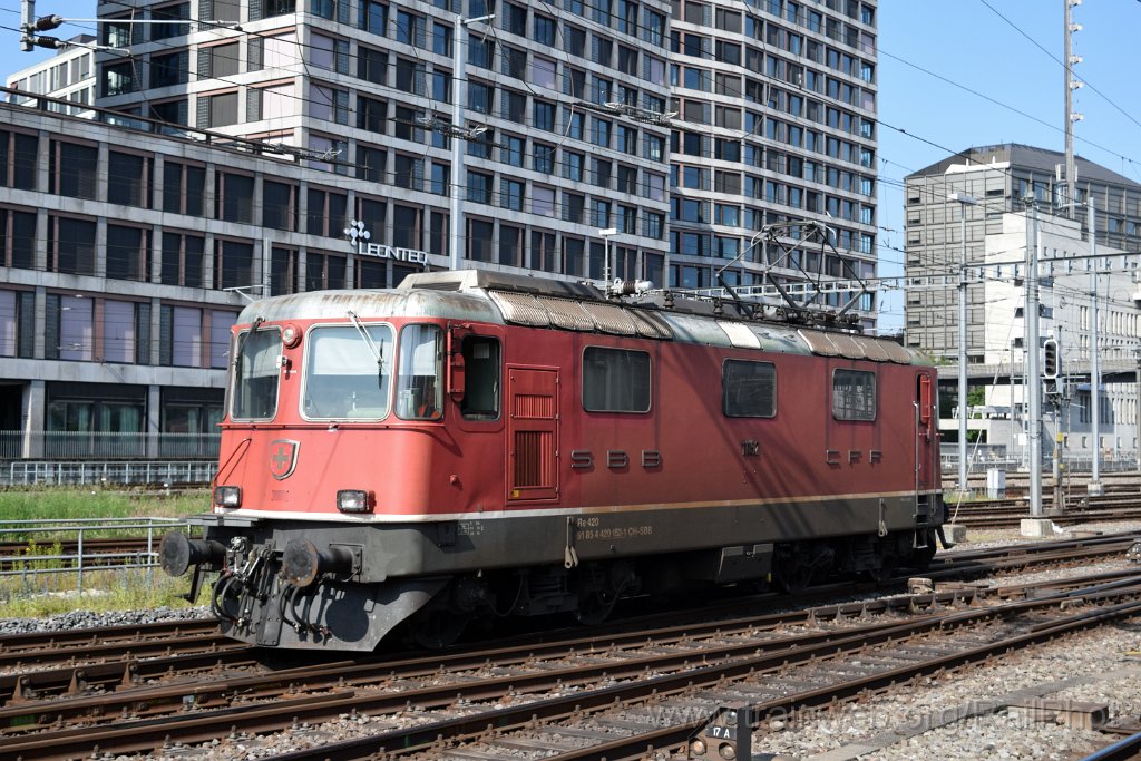9755-0005-180525.jpg - SBB-CFF Re 4/4" 11152 / Zürich HB 18.5.2025