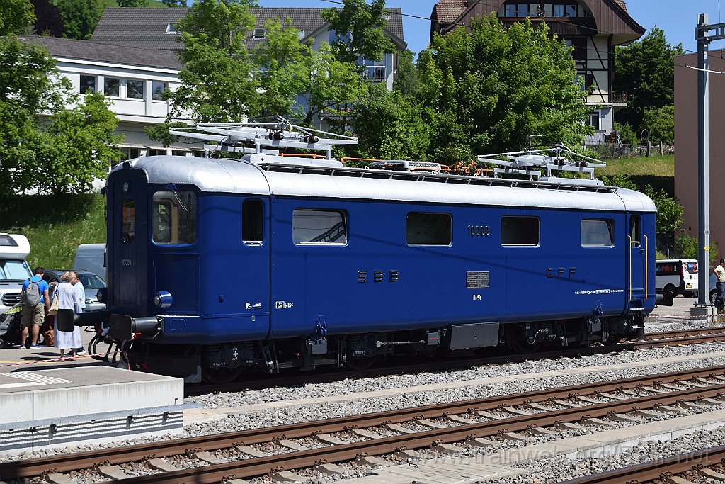 9756-0001-180525.jpg - CLRA Re 4/4' 10009 / Konolfingen 18.5.2025