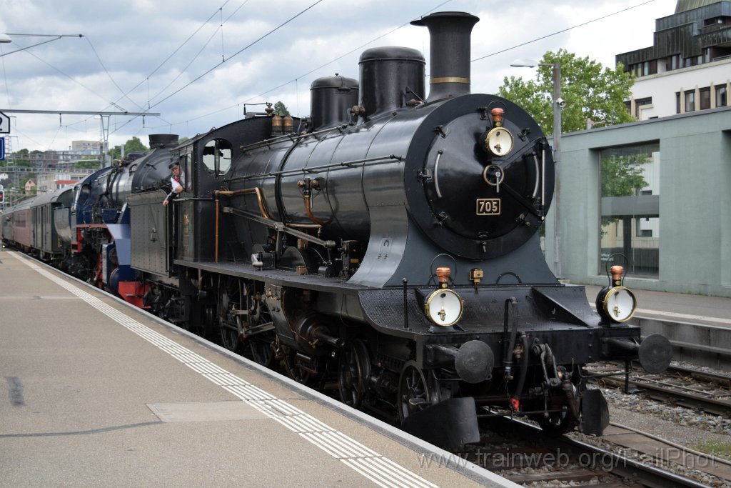 9772-0019-260525.jpg - SBB-CFF A 3/5 705 + DLM 52.8055 / Schaffhausen 26.5.2025