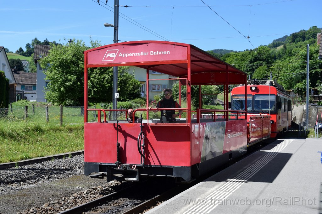 9780-0011-300525.jpg - AB By 251 + X 1001 + BDeh 4/4 16 + ABt 121 / Altstätten-Stadt 30.5.2025