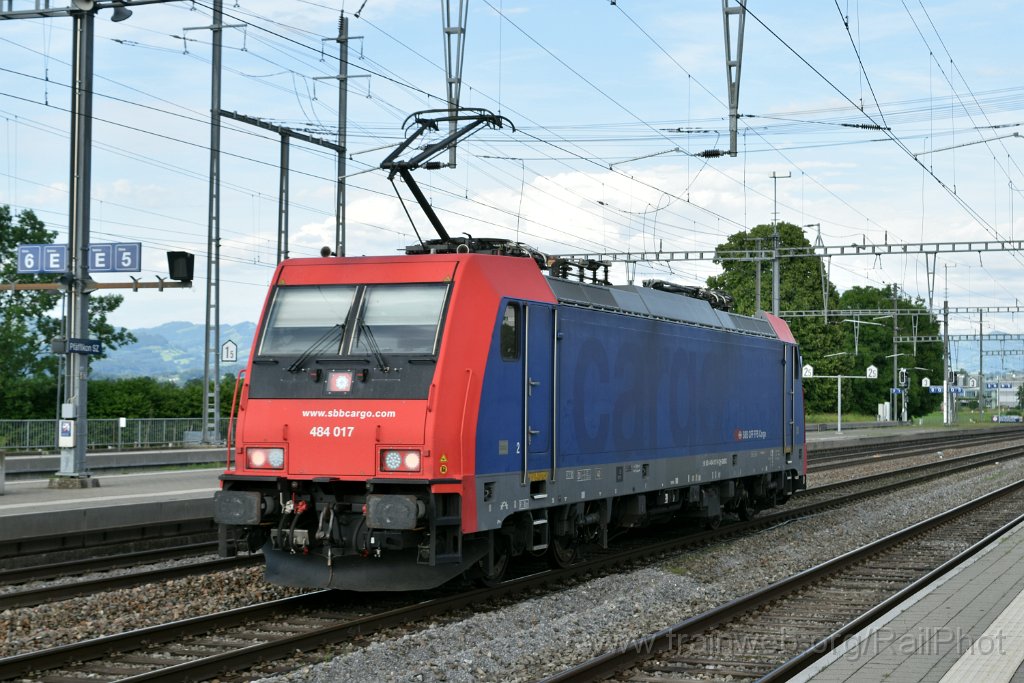 9791-0018-060625.jpg - SBB-CFF Re 484.017-9 / Pfäffikon SZ 6.6.2025