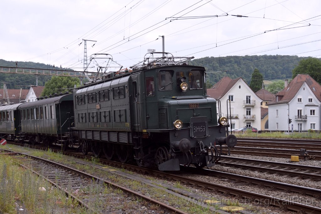 9797-0045-080625.jpg - SBB-CFF Ae 3/6' 10664 + SBB-CFF C².8395 / Baden 8.6.2025