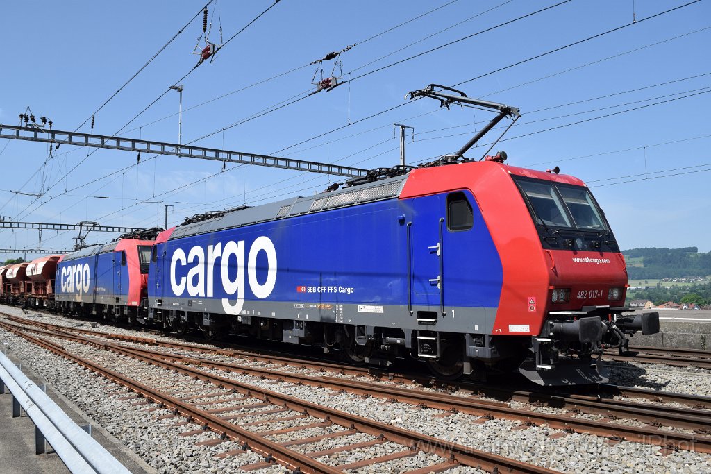 9810-0011-130625.jpg - SBB-CFF Re 482.017-1 + Re 482.030-4 / St.Gallen-Haggen 13.6.2025