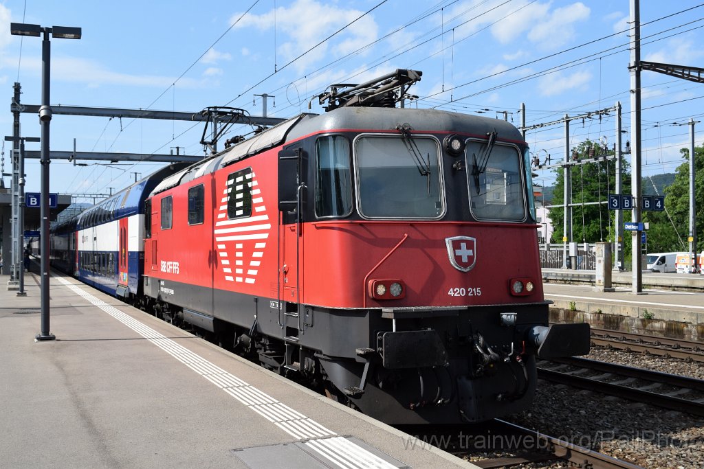 9853-0045-230625.jpg - SBB-CFF Re 420.215-6 / Dietikon 23.6.2025