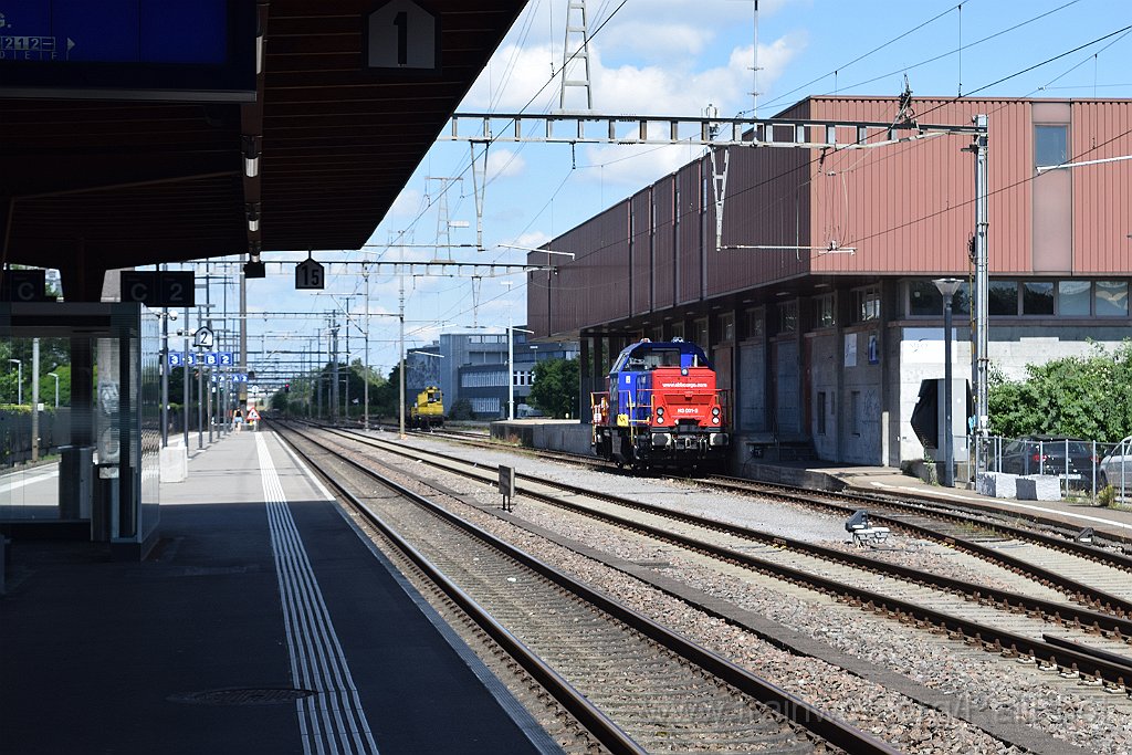 9860-0025-280625.jpg - SBB-CFF Am(a) 832.001-2 / Schwerzenbach ZH 28.6.2025