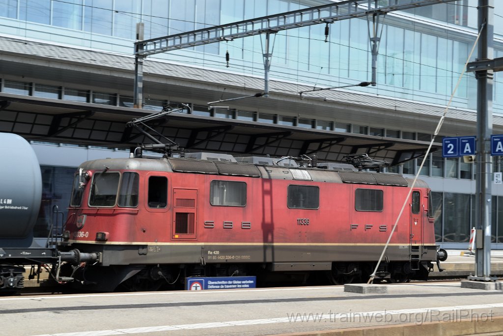 9869-0039-030725.jpg - SBB-CFF Re 4/4" 11336 / Aarau 3.7.2025
