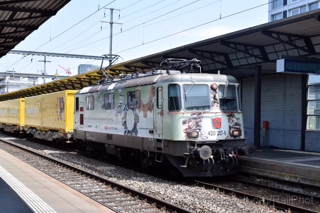 9870-0017-030725.jpg - SBB-CFF Re 420.257-8 "Nachhaltige Entsorgung" / Aarau 3.7.2025