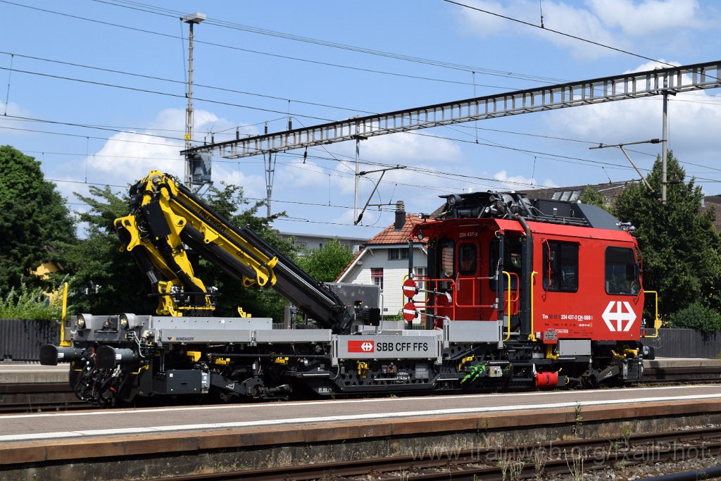9872-0032-030725.jpg - SBB-CFF Tm 234.437-2 / Lenzburg 3.7.2025