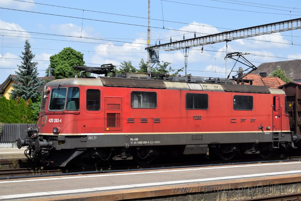 9872-0044-030725.jpg - SBB-CFF Re 4/4" 11283 / Lenzburg 3.7.2025