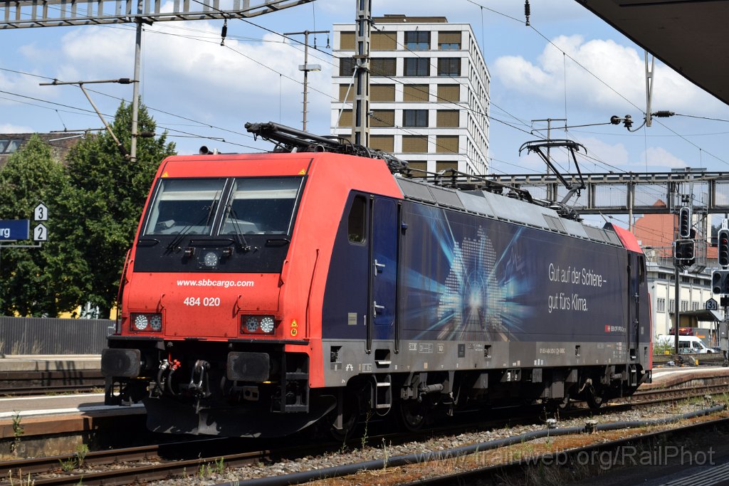 9873-0001-030725.jpg - SBB-CFF Re 484.020-3 "L'ambiente ringrazia" / Lenzburg 3.7.2025