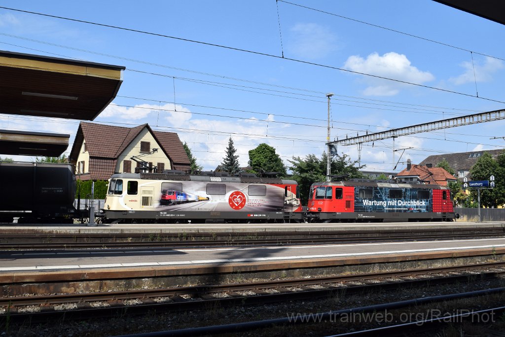 9873-0033-030725.jpg - SBB-CFF Re 420.252-9 "Wartung mit Durchblick" + Re 420.251-1 "175 ans de chemin de fer en Suisse" / Lenzburg 3.7.2025