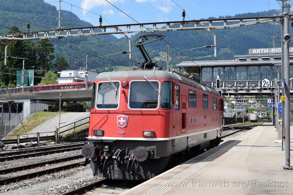 9882-0008-120725.jpg - SBB-CFF Re 4/4" 11193 / Arth-Goldau 12.7.2025