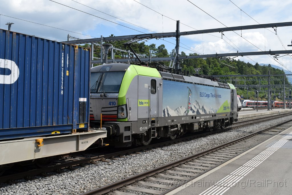 9884-0017-120725.jpg - BLS Re 475.410-7 / Arth-Goldau 12.7.2025