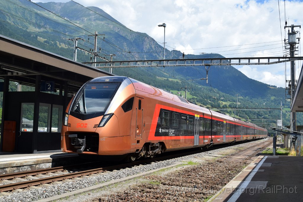 9884-0035-120725.jpg - SOB RABe 526.106-0 / Ambri-Piotta 12.7.2025