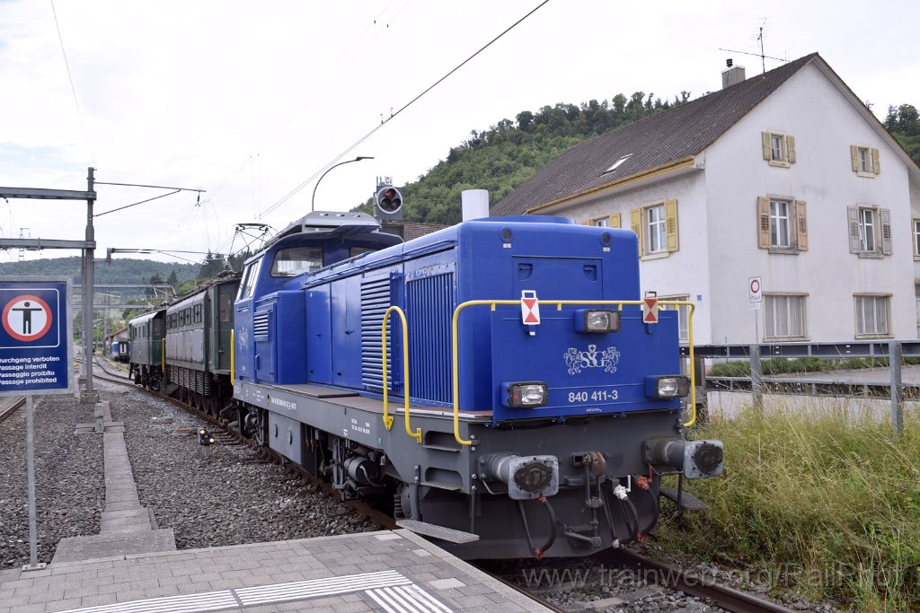 9897-0013-160725.jpg - Swisstrain Be 4/4 171 + Ae 4/7 11010 + Bm 840.411-3 "Eugen" / Sissach 16.7.2025