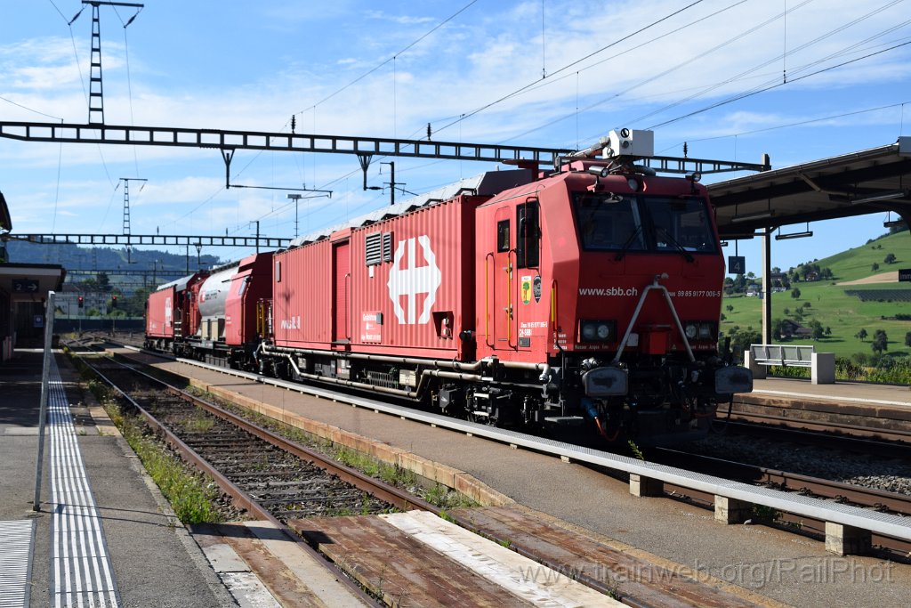 9905-0033-180725.jpg - SBB-CFF XTmas 006 "Risch" + Xans 006 "Risch" + XTmas 006 "Risch" / Immensee 18.7.2025