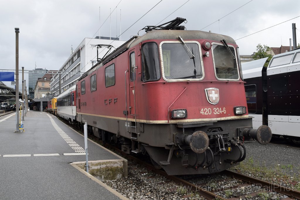 9911-0018-250725.jpg - SBB-CFF Re 4/4" 11324 + Xas 250 + AAEC Sggrss 003 + SBB-CFF Re 4/4" 11273 / St.Gallen HB 25.7.2025