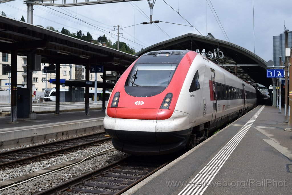 9911-0044-250725.jpg - SBB-CFF ICN RABe 500.001 "Jean Piaget" / St.Gallen HB 25.7.2025