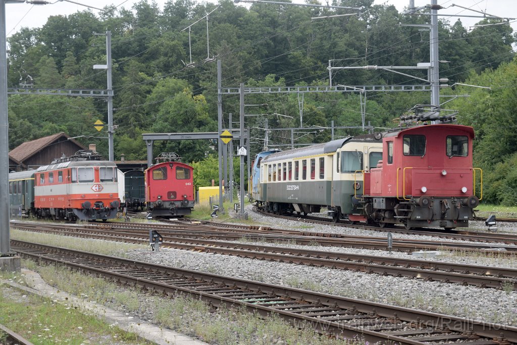 9921-0001-310725.jpg - DSF Re 4/4" 11141 + Tem 043 + SOB ABt 207 + DSF Te"' 81 / Koblenz 31.7.2025