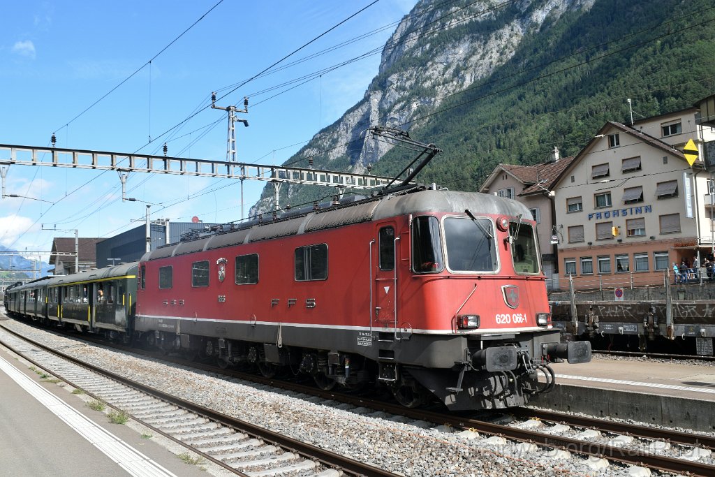 10015-0011-140925.jpg - SBBH Re 6/6 11666 "Stein am Rhein" / Erstfeld 14.9.2025