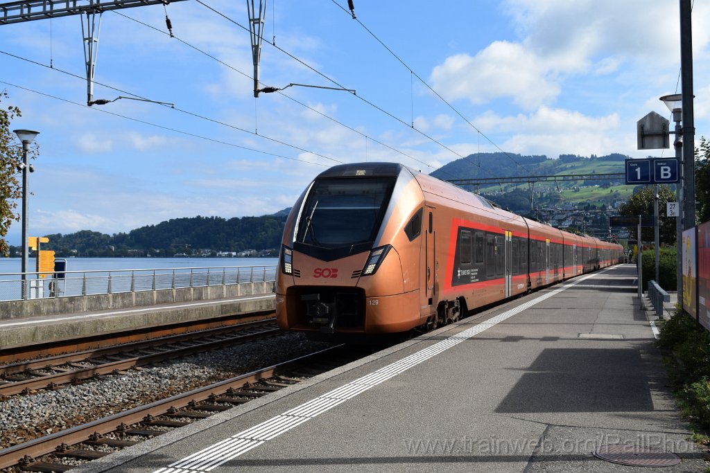 10050-0012-280925.jpg - SOB RABe 526.129 / Richterswil 28.9.2025