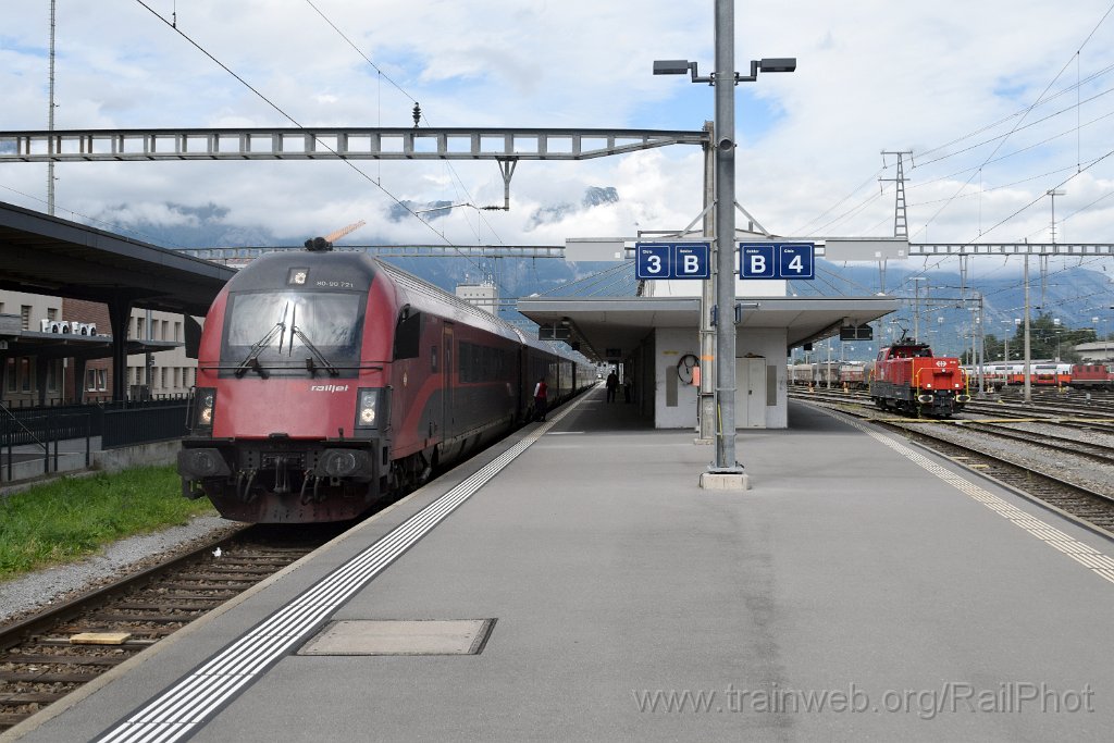9980-0023-010925.jpg - ÖBB Afmpz 721 + SBB-CFF Aem 940.015-1 / Buchs SG 1.9.2025