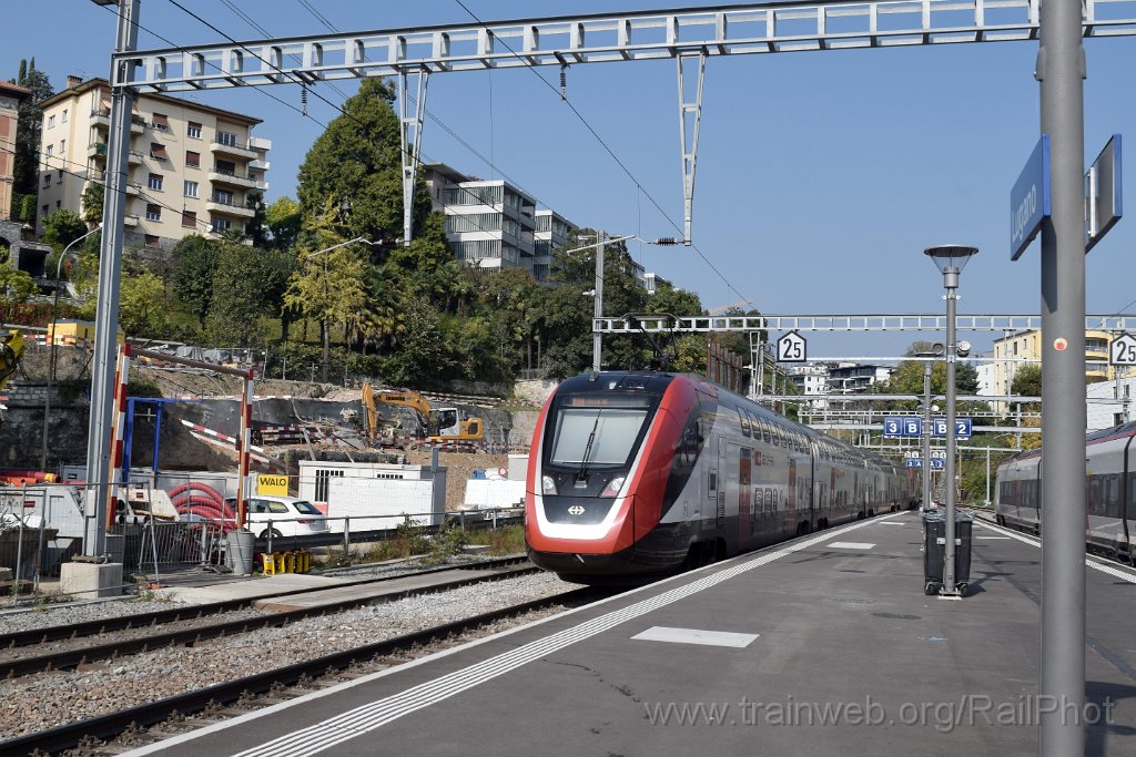10072-0001-111025.jpg - SBB-CFF RABe 502.403 / Lugano 11.10.2025