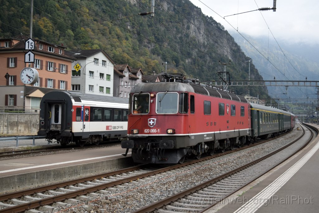 10074-0013-111025.jpg - SBB-CFF Re 6/6 11666 "Stein am Rhein" / Erstfeld 11.10.2025