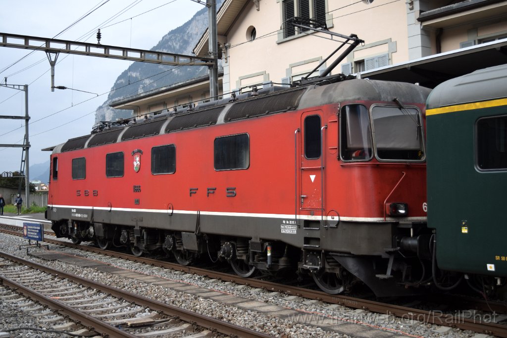 10074-0036-111025.jpg - SBB-CFF Re 6/6 11666 "Stein am Rhein" / Erstfeld 11.10.2025