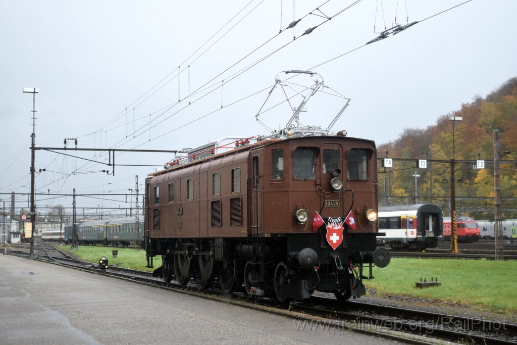 10092-0037-251025.jpg - SBB-CFF Ae 3/6" 10439 / Olten 25.10.2025