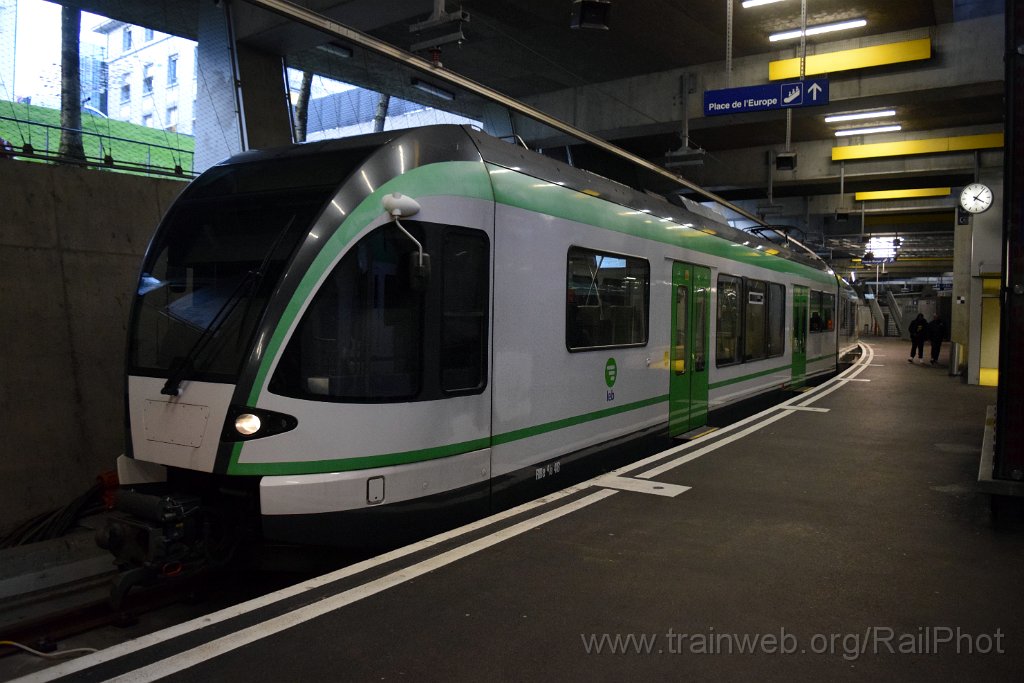 10126-0033-271125.jpg - LEB RBe 4/8 48 / Lausanne-Flon 27.11.2025