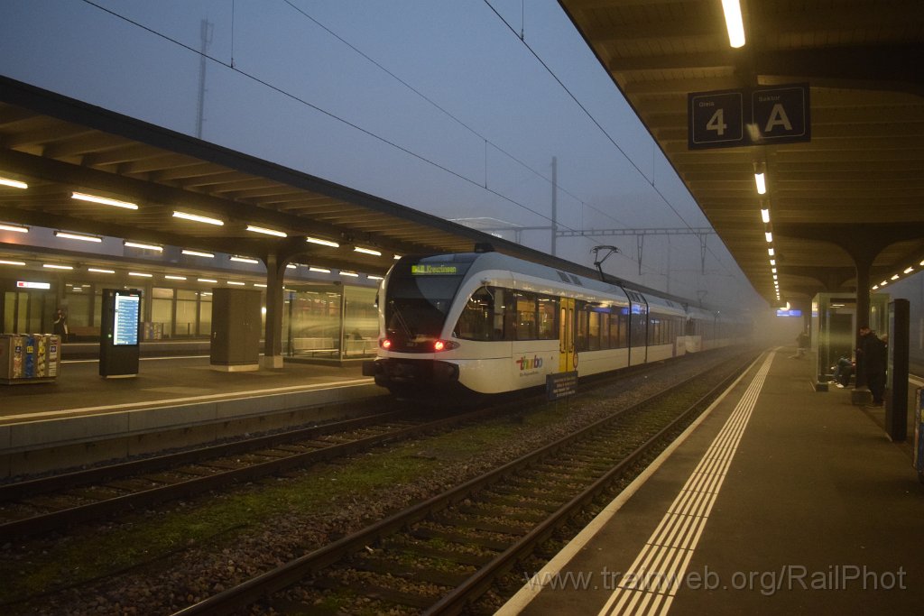 10132-0007-021225.jpg - Thurbo RABe 526.760-4 "myblueplanet" + RABe 526.725-7 / Wil 2.12.2025