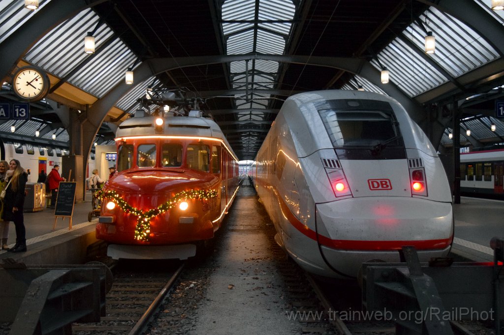 10135-0038-051225.jpg - SBB-CFF RAe 4/8 1021 + DBAG ICE 812.052 / Zürich HB 5.12.2025