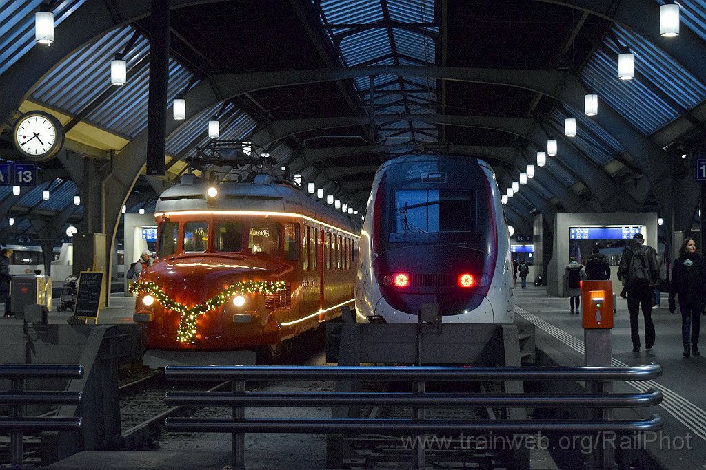 10137-0005-051225.jpg - SBB-CFF RAe 4/8 1021 + SNCF TGV 310.042 / Zürich HB 5.12.2025