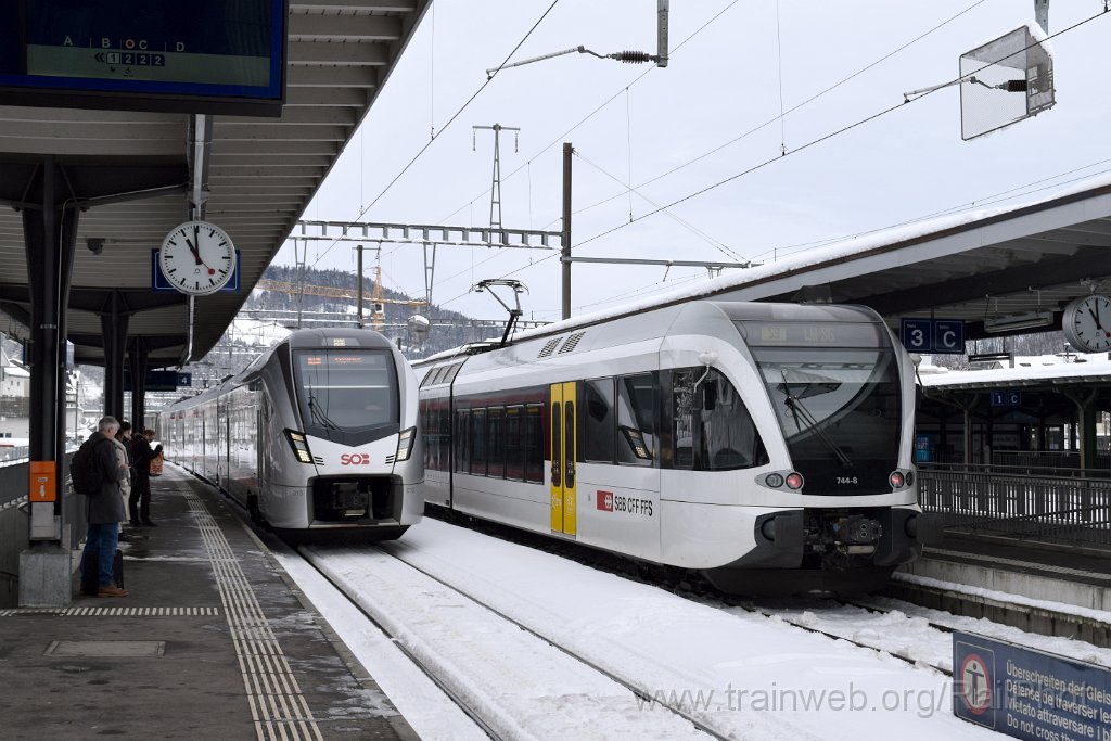 10168-0024-120126.jpg - SOB RABe 526.013 "Vilan" + Thurbo RABe 526.744-8 / Wattwil 12.1.2026