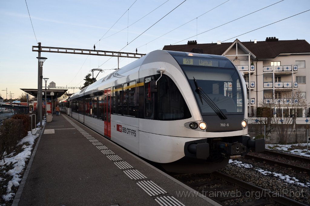 10169-0043-150126.jpg - Thurbo RABe 526.702-6 "Frauenfeld" + RABe 526.764-6 / Bazenheid 15.1.2026