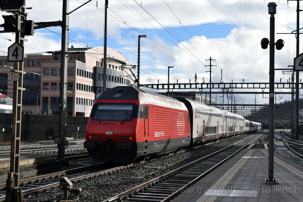 10185-0008-060226.jpg - SBB-CFF Re 460.085-4 ''Pilatus'' / Olten 6.2.2026
