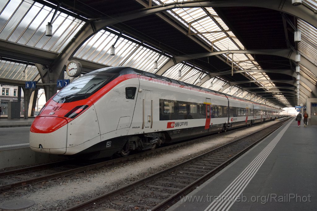 10237-0043-070326.jpg - SBB-CFF RABe 501.030 "Lombardia" / Zürich HB 7.3.2026