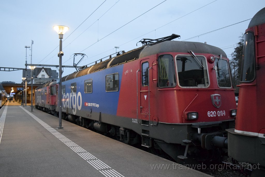 10239-0022-100326.jpg - SBB-CFF Re 620.010-9 "Spreitenbach" + Re 620.015-8 "Kloten" / Bülach 10.3.2026