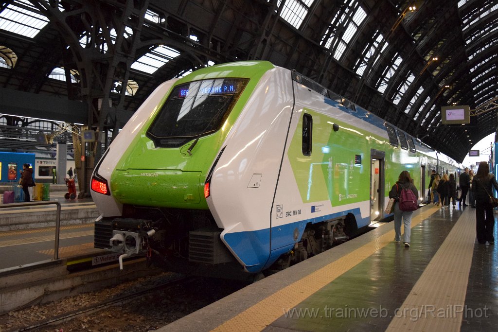 10256-0023-280326.jpg - Trenord ETR 421.068 / Milano C 28.3.2026
