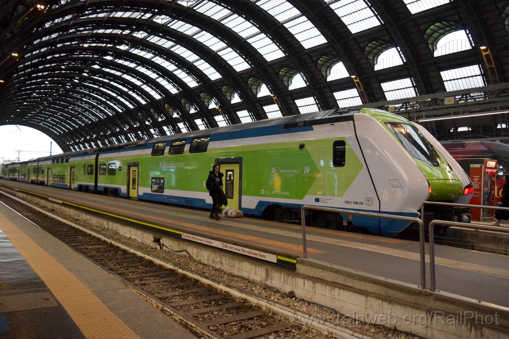 10256-0031-280326.jpg - Trenord ETR 421.068 / Milano C 28.3.2026