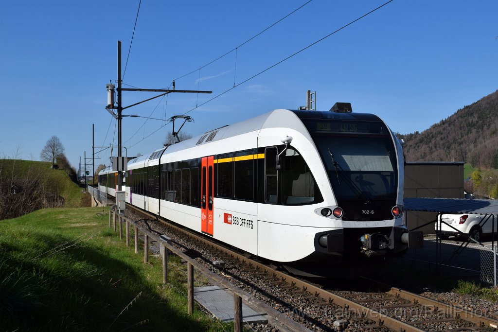10265-0006-070426.jpg - Thurbo RABe 526.758-8 ''Sargans'' + RABe 526.702-6 ''Frauenfeld'' / Dietfurt 7.4.2026