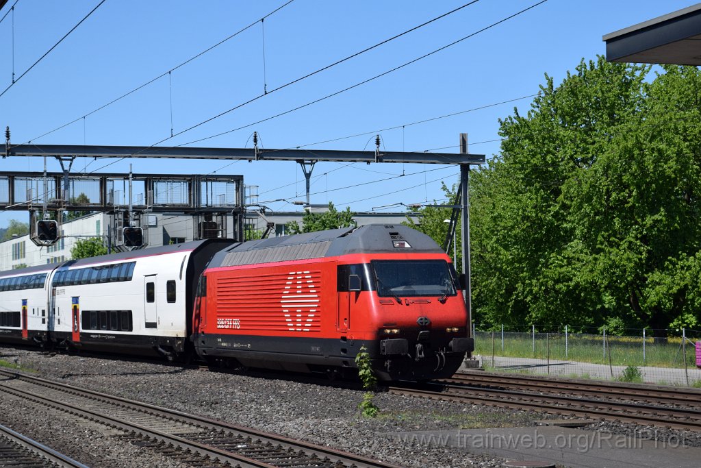 10299-0023-250426.jpg - SBB-CFF Re 460.054-0 ''Dreiländereck'' / Glanzenberg 25.4.2026