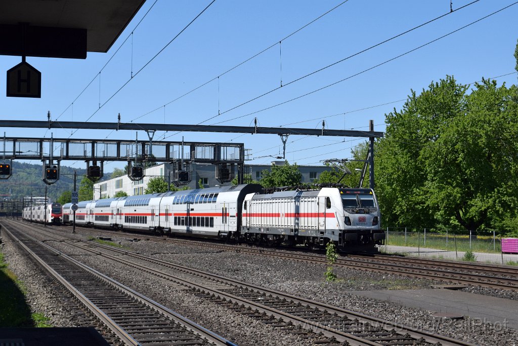 10300-0032-250426.jpg - DBAG 147.578 + SBB-CFF RABe 512.029 / Glanzenberg 25.4.2026